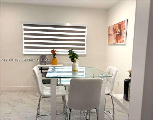 Foto del edificio - 6515 SW 20th St