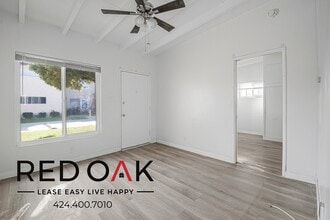 Building Photo - 15301 Woodruff Pl