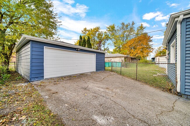 Foto del edificio - 3 Bedroom 1 Bathroom House for Rent!