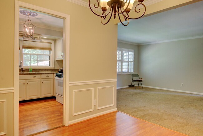 Foto del edificio - COMING SOON! Your Dream Home Awaits! Gorge...