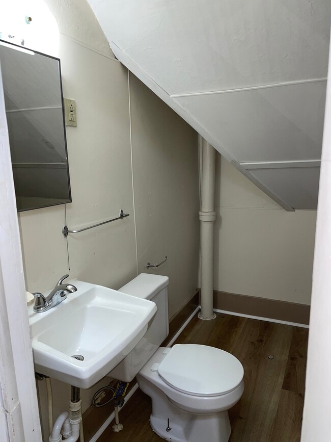 Building Photo - 2012 4th St