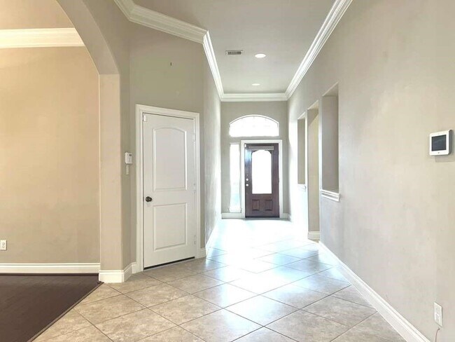 Building Photo - 25419 Lockspur Dr