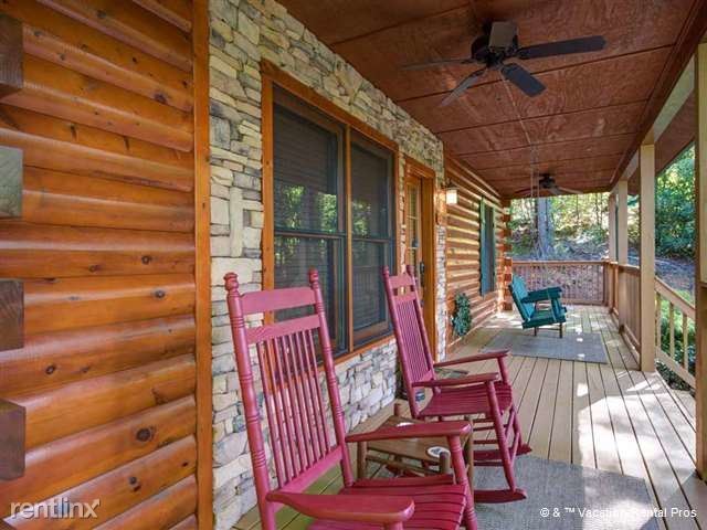 Building Photo - 1705 Smoky Hills Dr