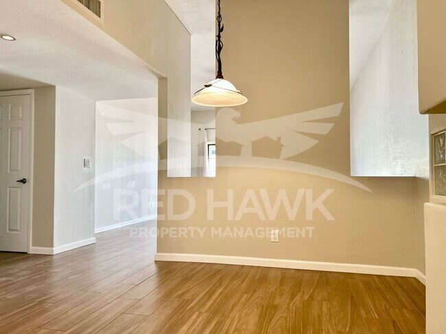 Foto del edificio - 1906 E Sunburst Ln