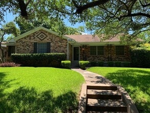 Building Photo - 8918 Sweetwater Dr