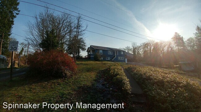 Building Photo - 2 br, 2.5 bath House - 8822 19th St. W.