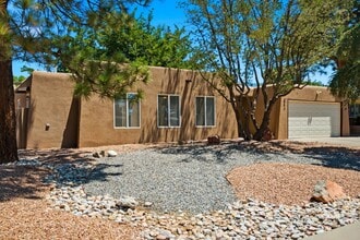 Building Photo - 9817 Mary Ellen Pl NE