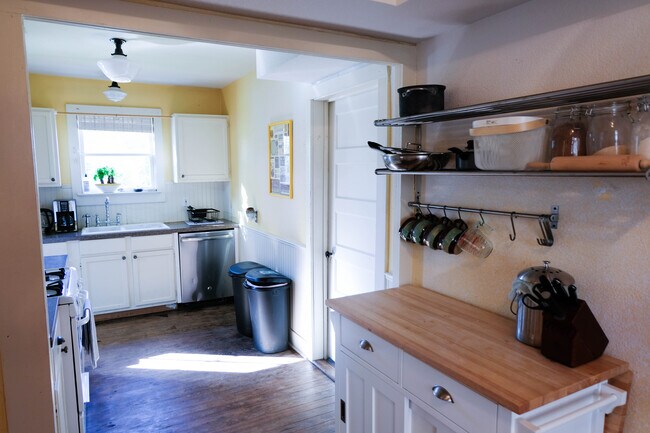 Foto del edificio - 1910 Haskell St