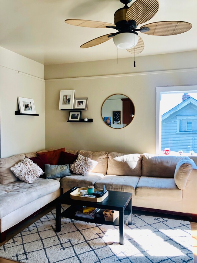 Living Room - 1010 Taylor Ave N