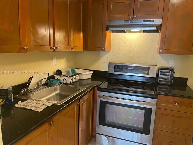 Foto del edificio - 4251 NW 5th St