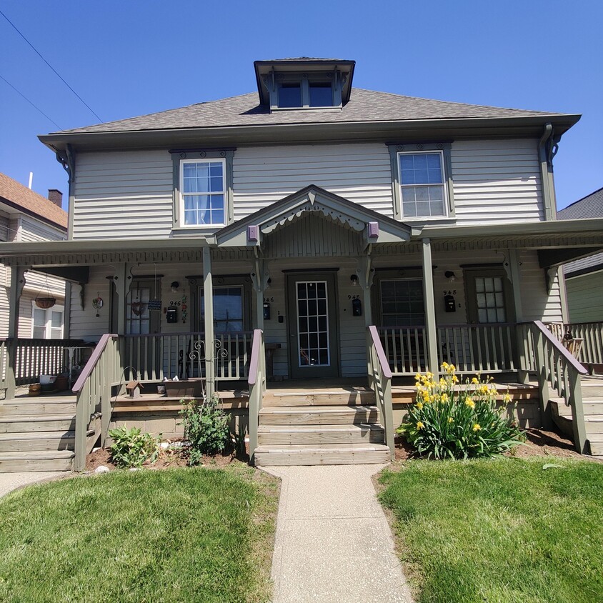Primary Photo - 948 E Morris St