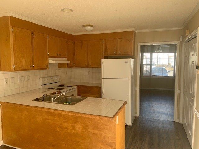 Building Photo - 3903 Sterling Pointe Dr