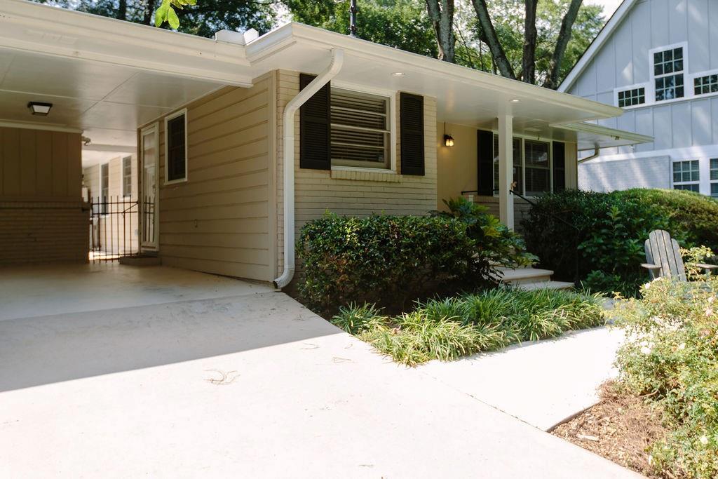 Primary Photo - 3027 St Anne's Ln NW