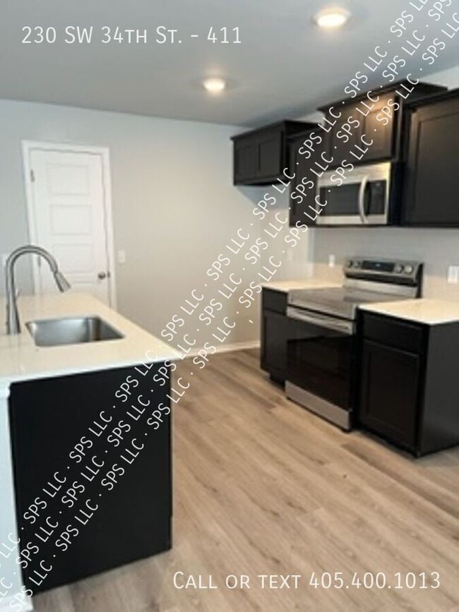 Photo - 230 SW 34th St House