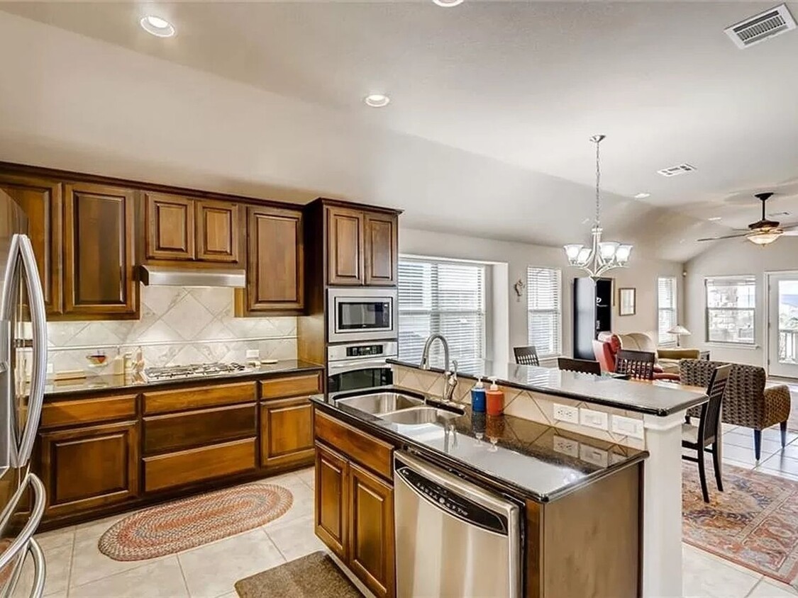 Primary Photo - 3 Bedroom Single Family Home in Austin