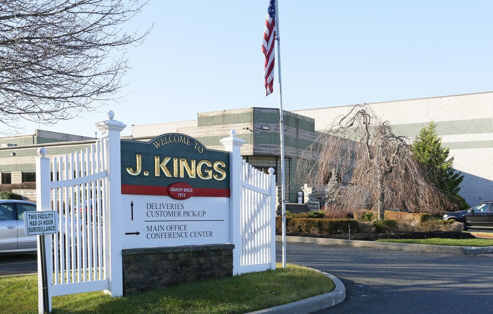 Moving to Holtsville, NY? Learn about renting in Holtsville