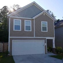 Building Photo - 315 Liliana Dr