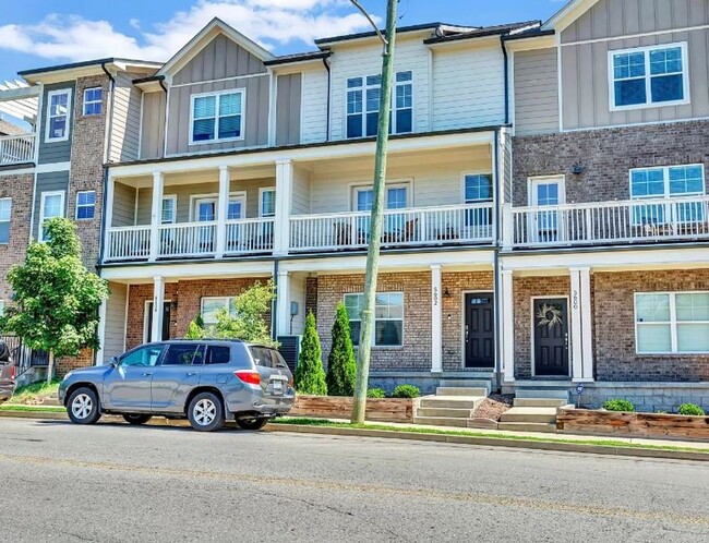 3BR/3.5BA, Three story Townhome in the Nat... - 3BR/3.5BA, Three story Townhome in the Nat...