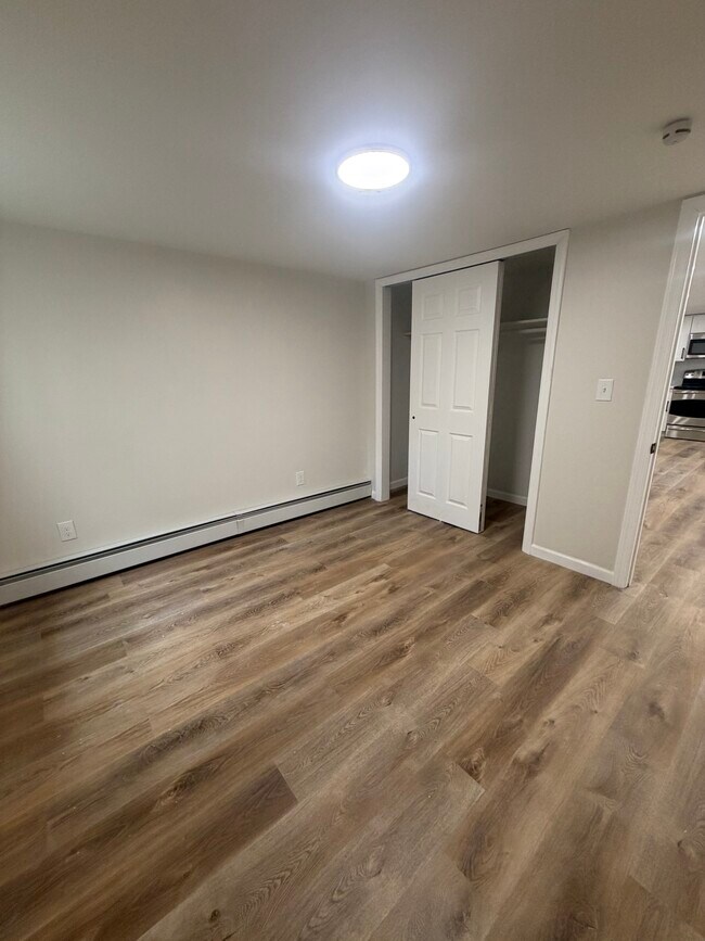 Foto del edificio - 258 Claywood Dr