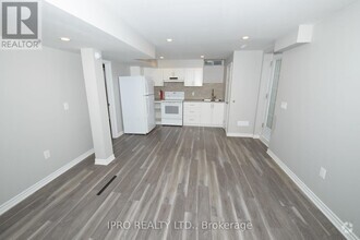Building Photo - 70 Pebblestone Cir