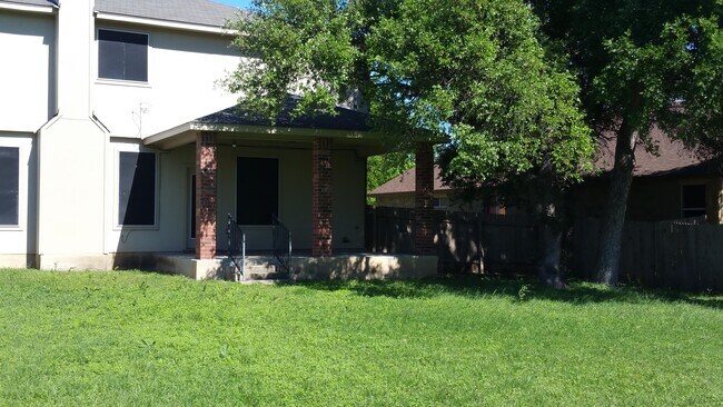 Building Photo - 5605 Southern Belle Dr