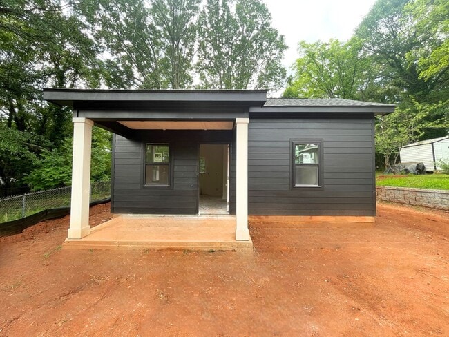 Building Photo - NEW CONSTRUCTION PRE-LEASING FOR AUGUST 2025