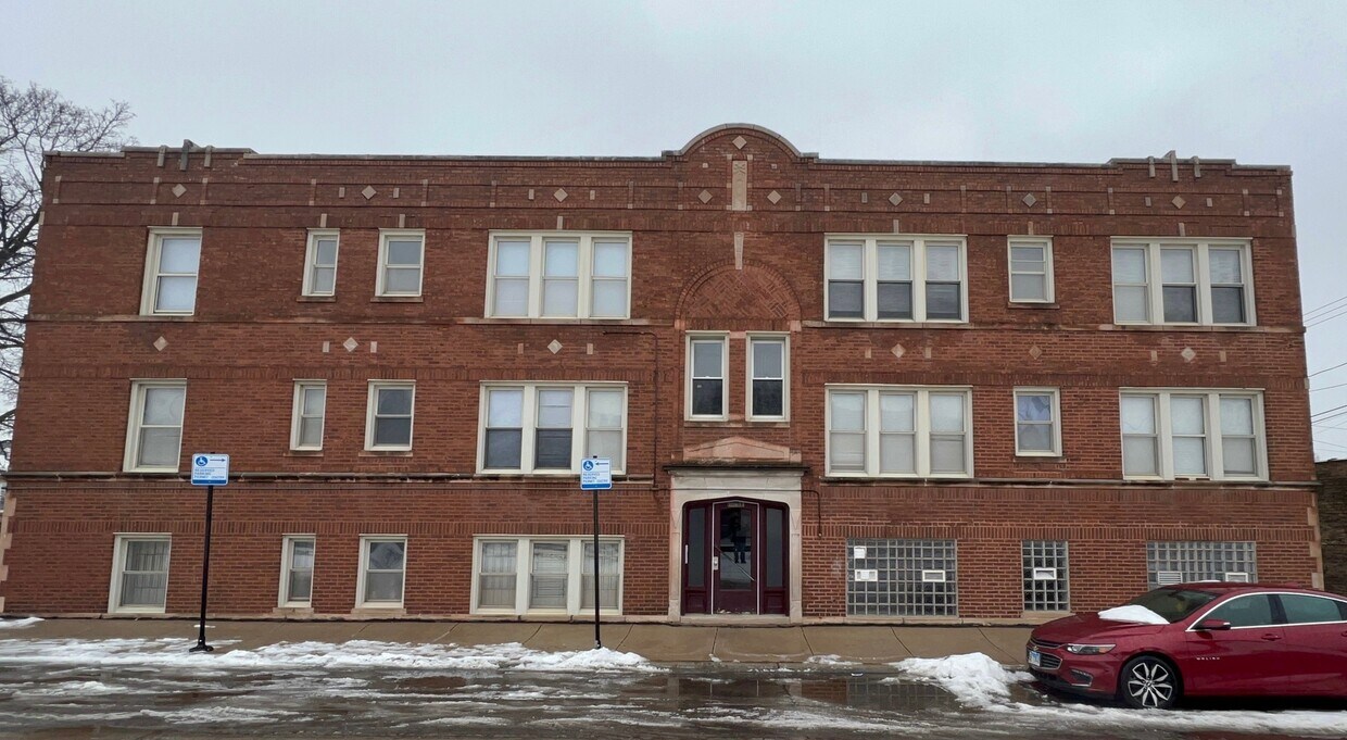 Foto principal - 1526 W 89th St