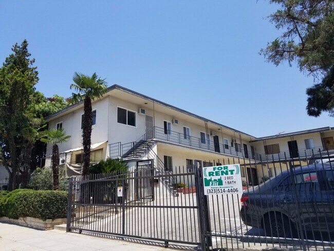 Building Photo - 3025 Perlita Ave
