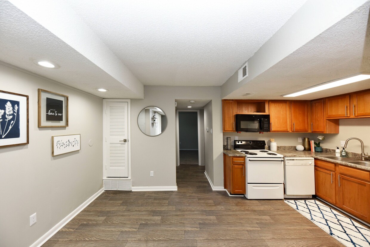 Kitchen + Hardwood Style Flooring - Tanglewood