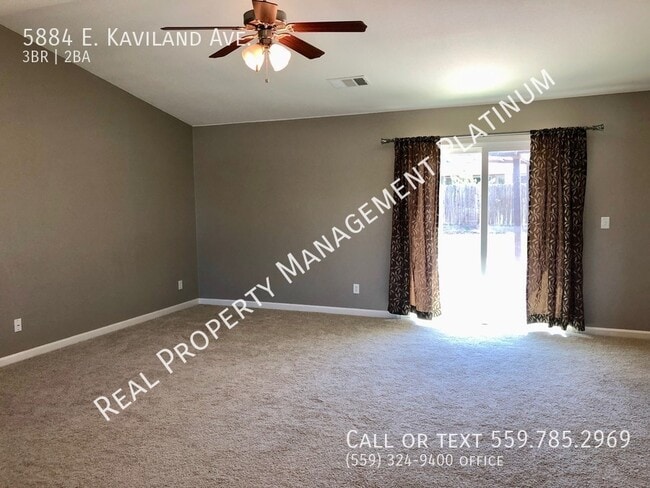 Building Photo - $2,100 Fowler & Jensen 3 Bedroom Home - E....