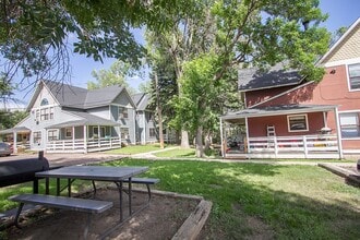 Building Photo - 819 E San Miguel St