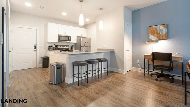 Building Photo - 17715 Overlook Loop
