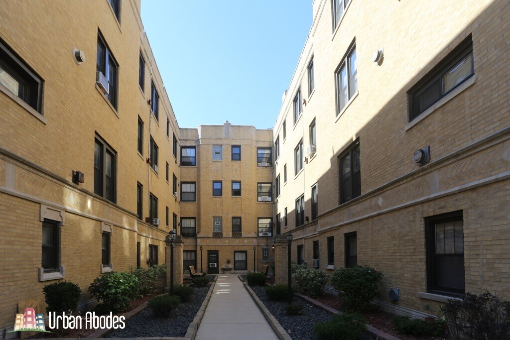 Foto principal - 2844 N Orchard St