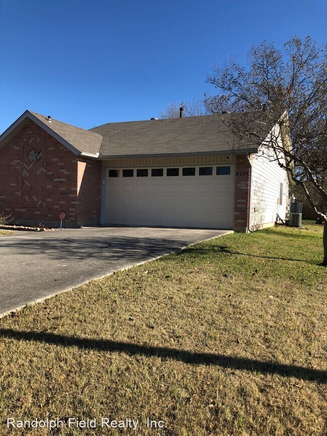 Building Photo - 3 br, 2 bath House - 8214 SPRING TOWN ST