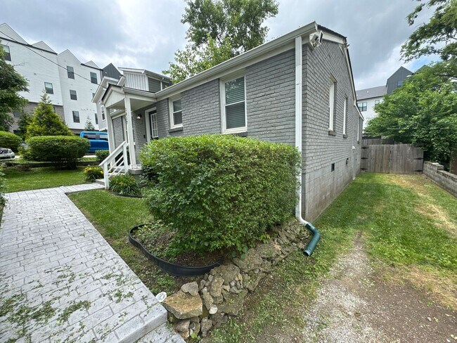 Building Photo - Discover your perfect home in one of Nashv...