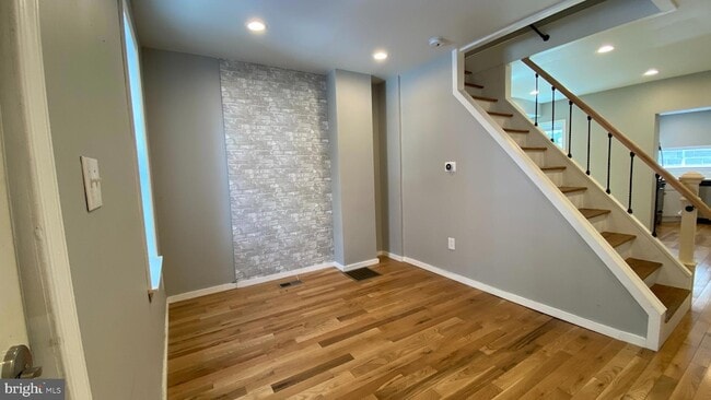 Photo - 2321 E Cabot St Townhome