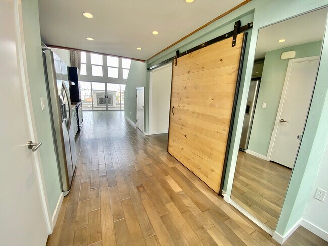 Foto del edificio - 4215 Glencoe Ave