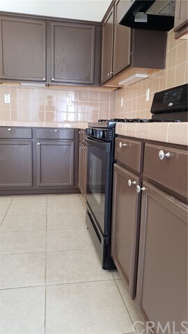 Building Photo - 1305 Walraven Ct