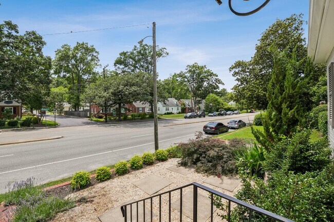 Foto del edificio - 4802 Patterson Ave