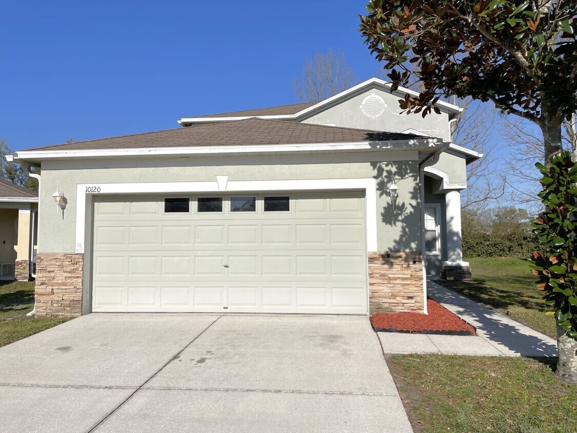 Primary Photo - 10120 Perthshire Cir