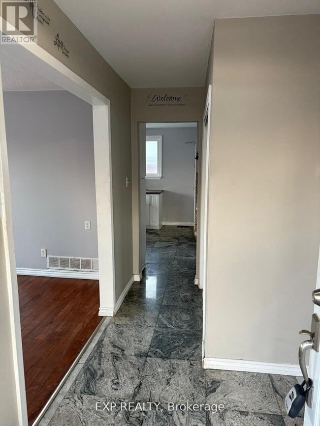 Photo du bâtiment - 17 Gable Dr