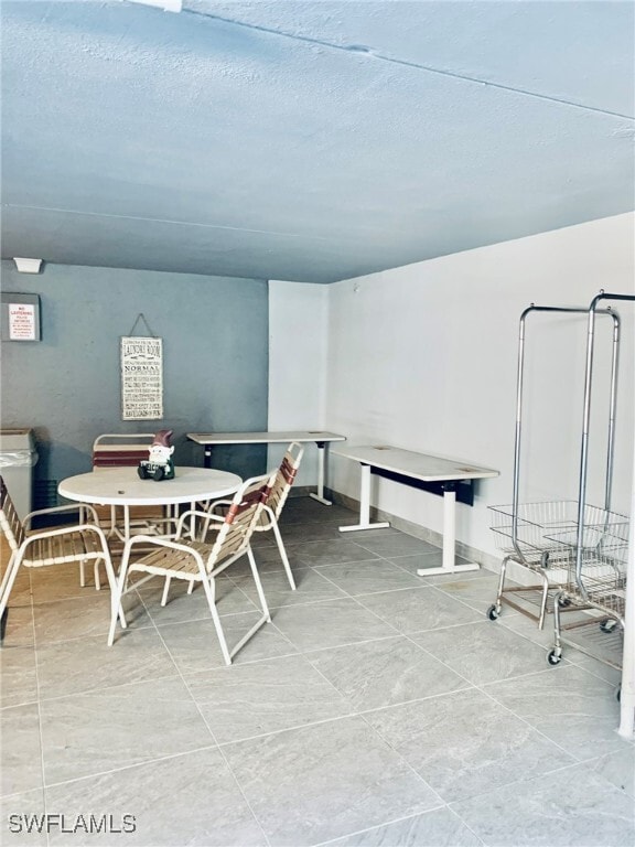 Building Photo - 826 Wiggins Pass Rd