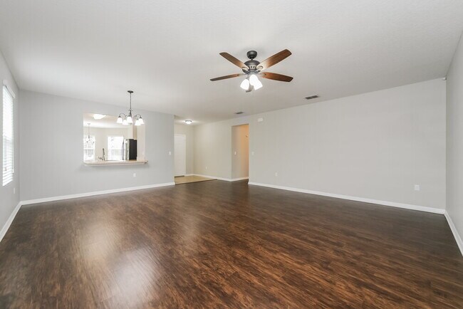 Foto del edificio - 1744 Wallace Manor Loop