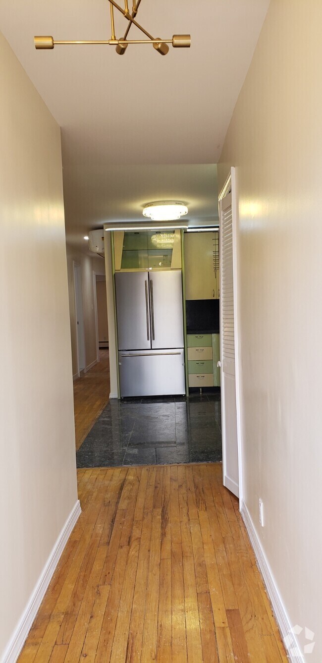 Building Photo - 468 Avenue Y