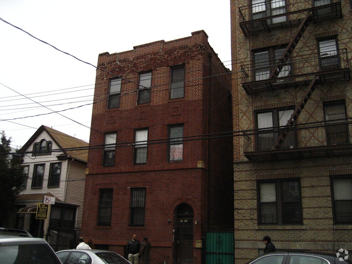 Building Photo - 37-38 104th St