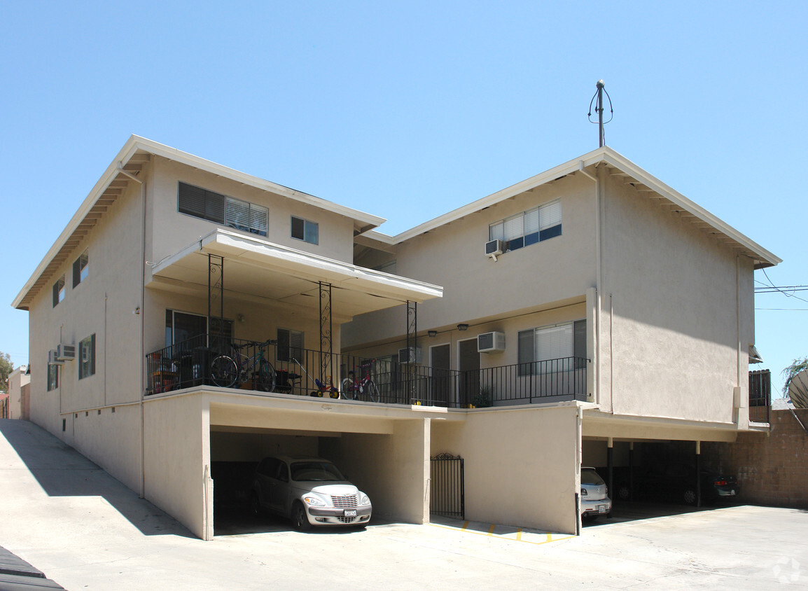 Building Photo - 1325 S Alta Vista Ave