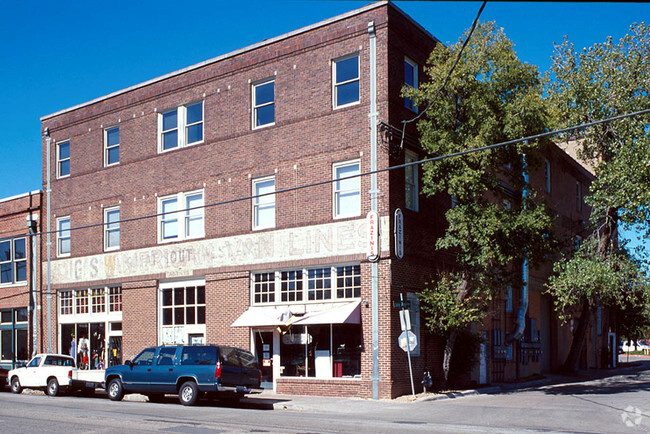 Building Photo - Elm Street Lofts
