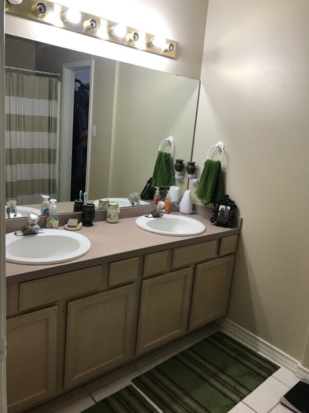 15318 Cruiser St, Corpus Christi, TX 78418 Townhouse for Rent in