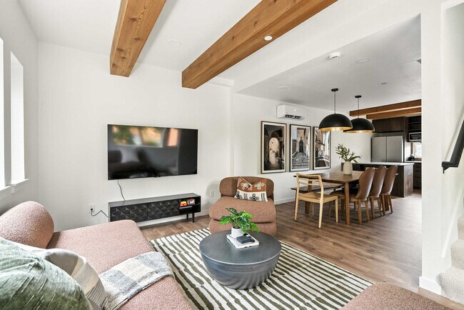 Foto del edificio - 925 NE 23rd Ave