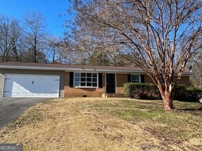 Building Photo - 207 Cherry Hill Dr